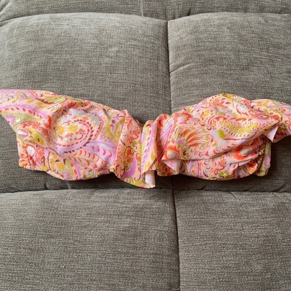 Victoria’s Secret strapless bikini top